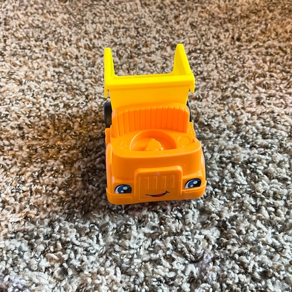 LIKE NEW FISHER PRICE CONSTRUCTION SITE SET - Picture 5 of 11